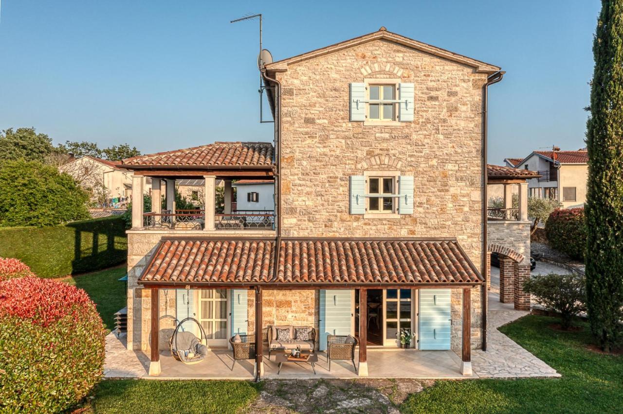 Villa Paolina With Hot Tub Вишнян Экстерьер фото