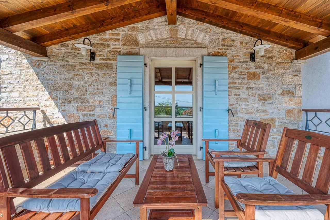 Villa Paolina With Hot Tub Вишнян Экстерьер фото